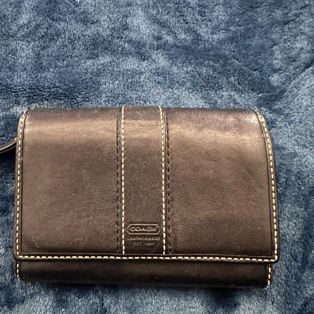 Coach‎ Black Leatherware with Stitching